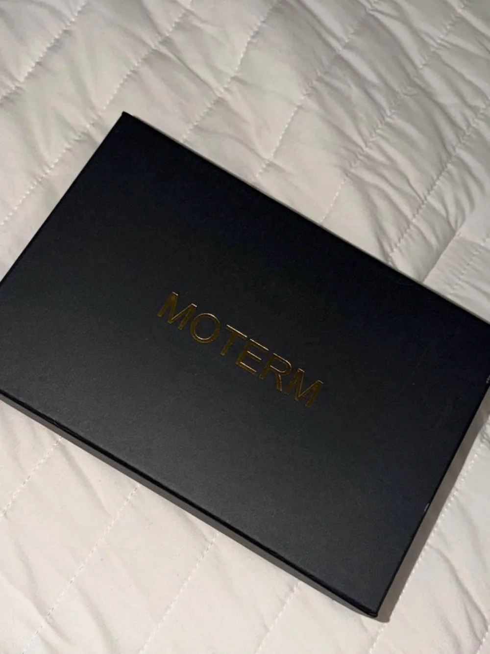MOTERM Black Leather Travel Wallet